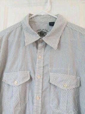 IZOD Jeans Men’s XL Long Sleeve Button Up White With Gray Stripes 100% Cotton